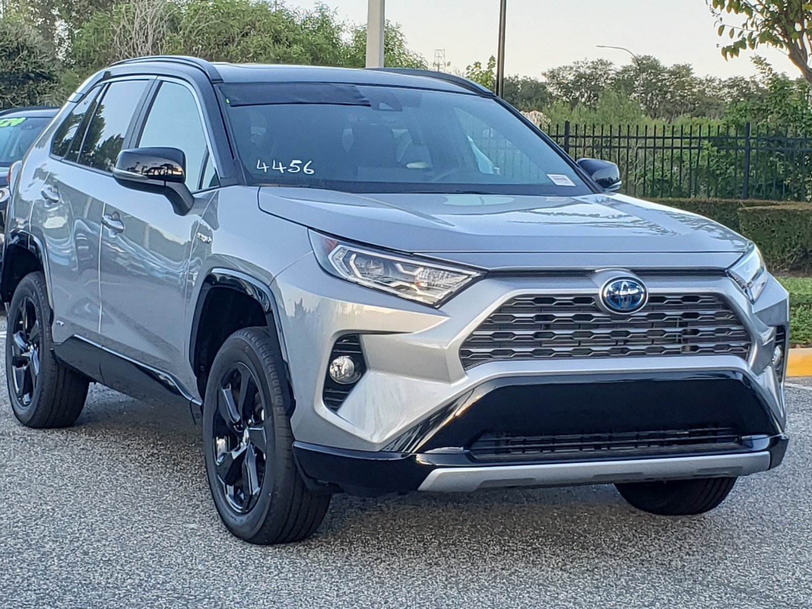 New 2019 Toyota RAV4 Hybrid XSE Sport Utility in Orlando