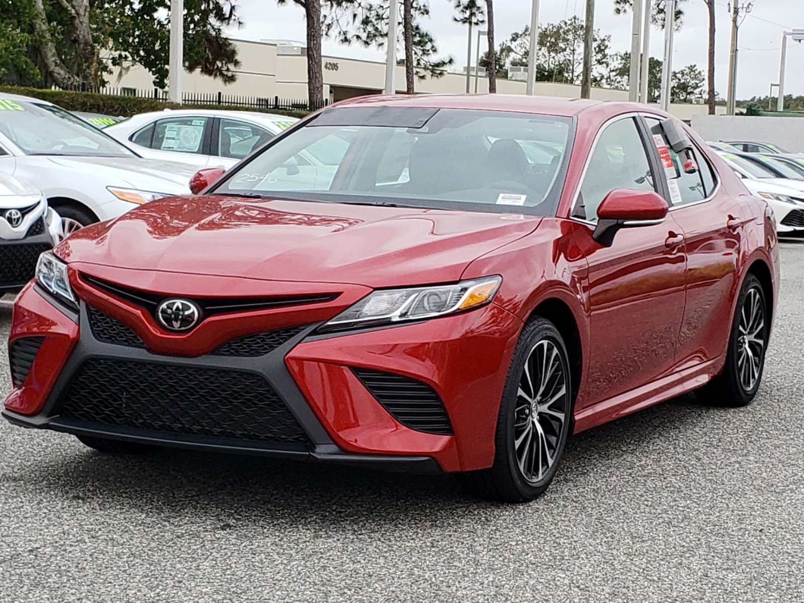 New 2020 Toyota Camry SE 4dr Car in Orlando #0250043 | Toyota of Orlando