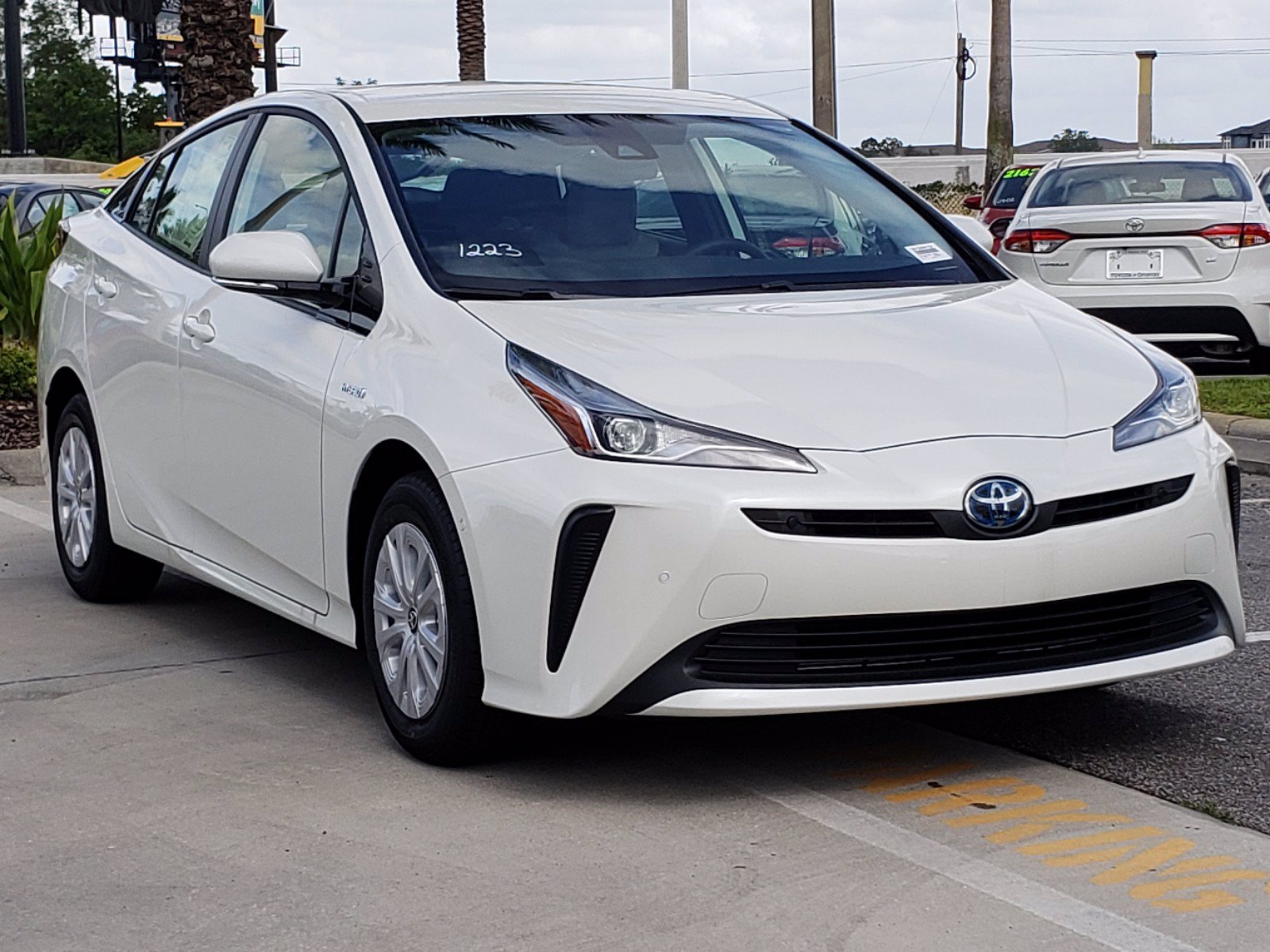 Toyota prius le