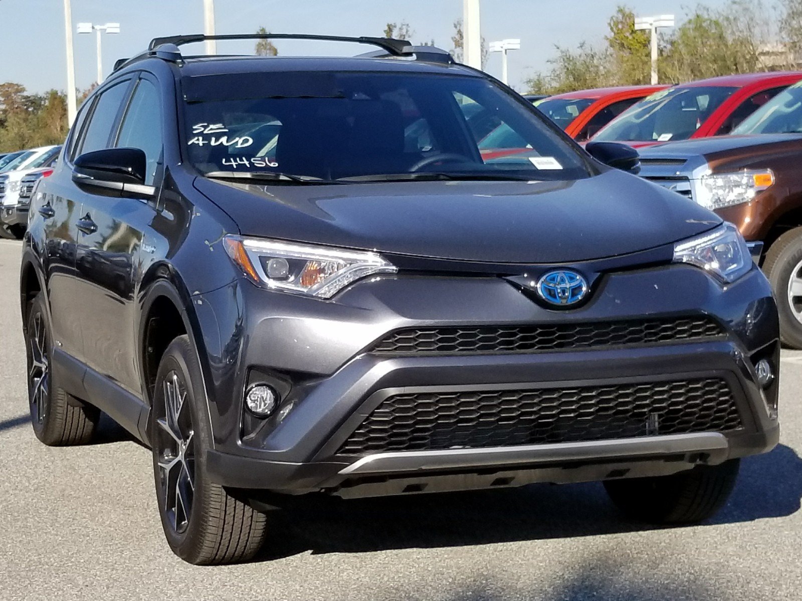 New 2018 Toyota RAV4 Hybrid SE Sport Utility in Orlando