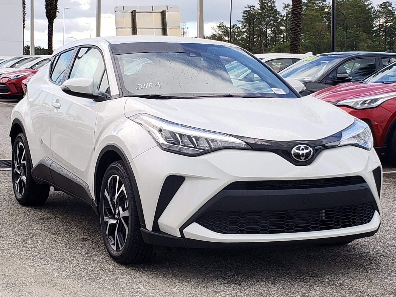 New 2020 Toyota C-HR XLE 5 in Orlando #0240199 | Toyota of Orlando